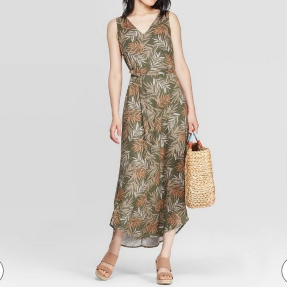 Tropical Print Maxi Dress - Picture 1 of 5